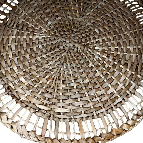 Set Of Four Brown Woven Rattan Placemats Charger Plates Open Weave Design 13" - Picture 4 of 11